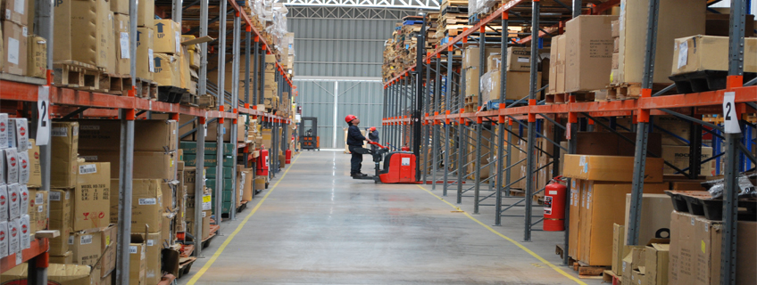 Nuestras Bodegas :: Nuestro complejo sistema de bodegaje hace que nuestra eficiencia en la entrega sea acorde a las necesidades de nuestros clientes